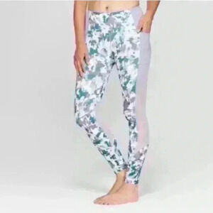 Joy Lab yoga pants 7/8 Length Tights high waist camo print XS